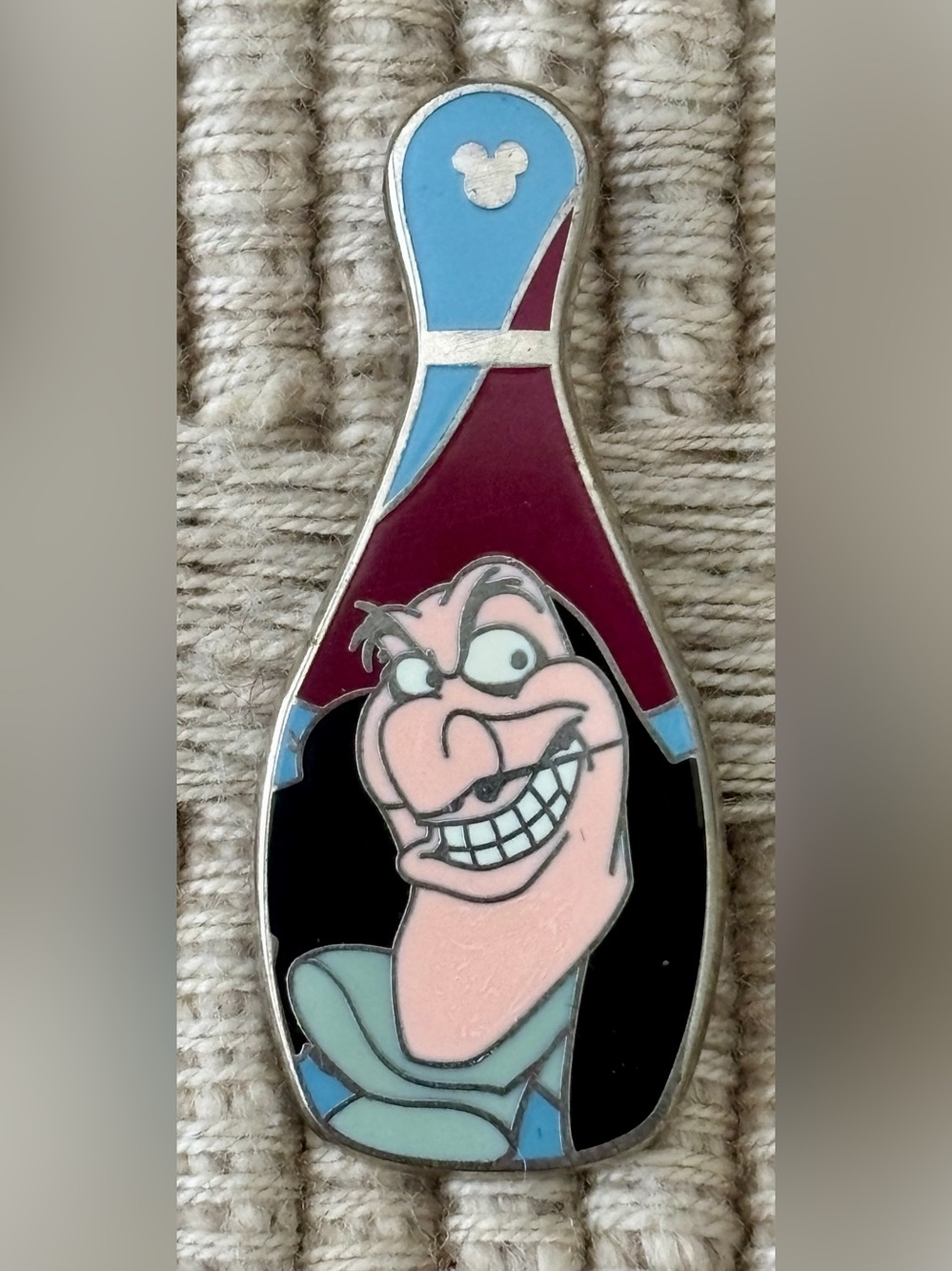 DISNEY 2008 Disneyland Peter Pan Captain Hook Villains Bowling Pin